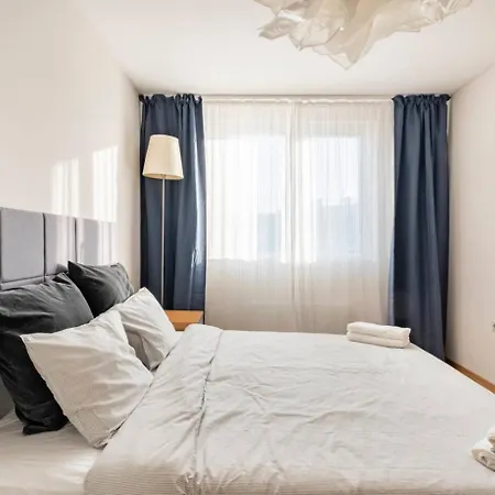 2bdr Duplex With Parking ソフィア