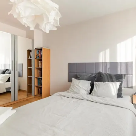 2bdr Duplex With Parking Apartamento Sófia