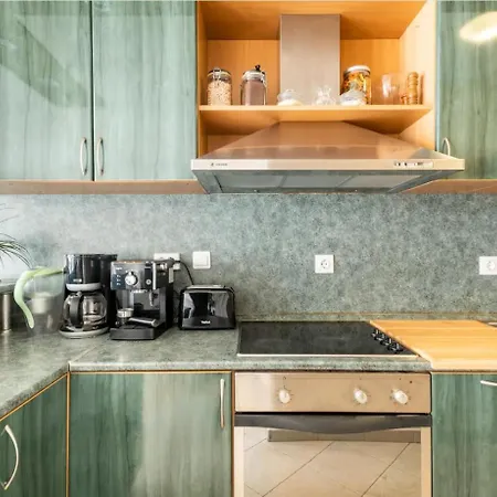 아파트 2bdr Duplex With Parking *